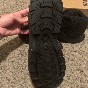 NWT Salomon black boots
